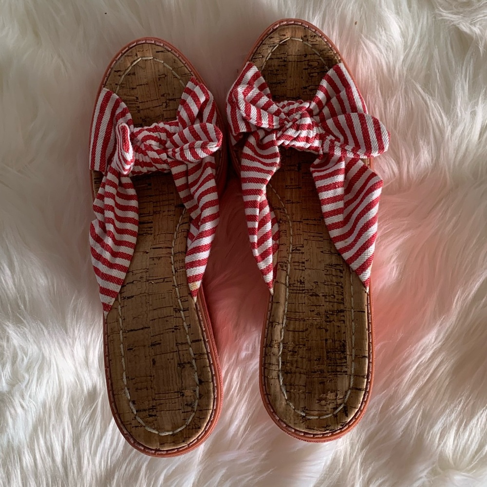 Crown Wedges